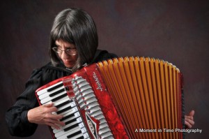 30091184GingAccSerious0012